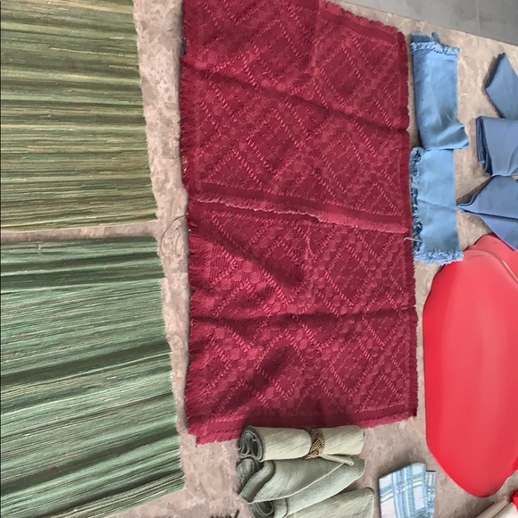 Place settings - Picture 5 of 6